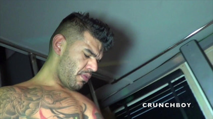 Kinky Bareback Boys: Leon XXL ke vishaal land dvara dusht ki bina kandom...