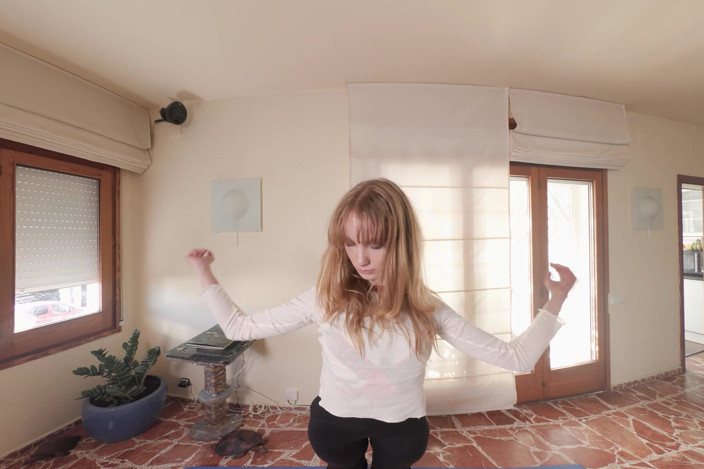 VR Bananas: Ultimate Nude Yoga Class with Dana