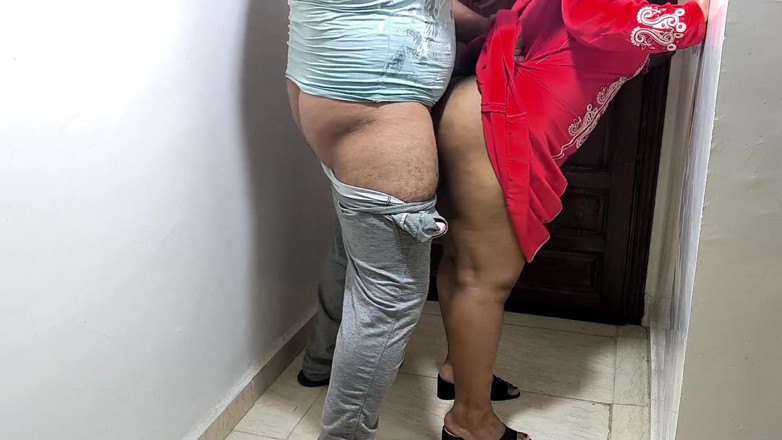 Arabic Bbw: W domu