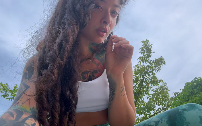 Pedazodchicle: 我的第一个视频在外面打喷嚏