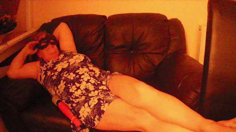 Julie Cunningham: Julie Cunningham kamera web pertama wank