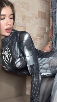 El Villano Castigó a Lady Spider