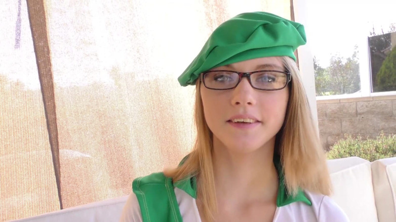 Perv Milfs n Teens: Hannah Hays Is Just A Horny Slut In A Cute...