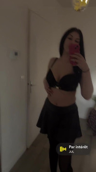 Admirad, Mis Pequeñas Zorras Lo Apreciarán...