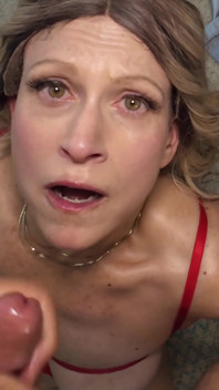 Madrasta dá striptease a enteado privado - 4K