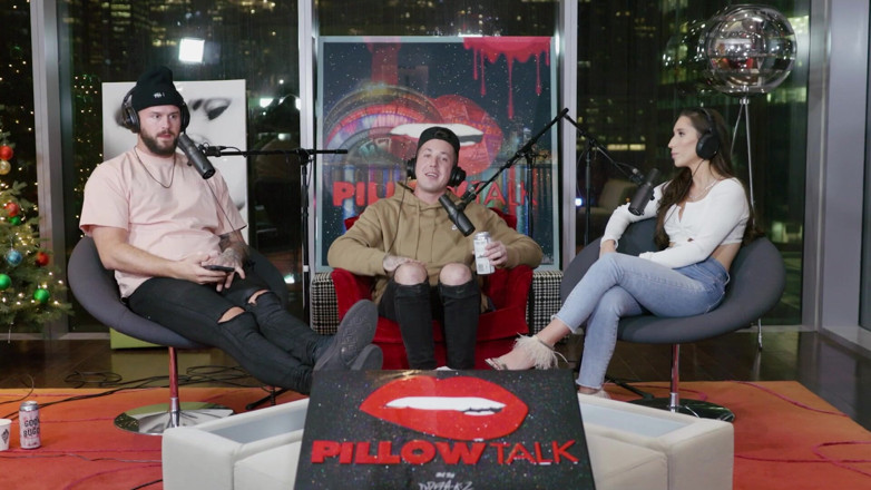 Pillow Talk: Virgin Onlyfans Star Sarah J เย็ดลึก