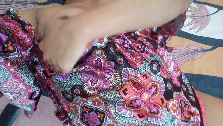 PATY PATY: Mój lesbijski przyjaciel musi być zerżnięty w cipkę i tyłek