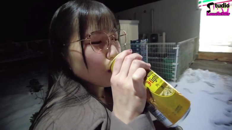 Studio JAV Launcher: На відкритому повітрі жадає, коли-небудь бачив грудасту милашку, яка ковтала теплий камшот після ідеальної затримки? Глава-3