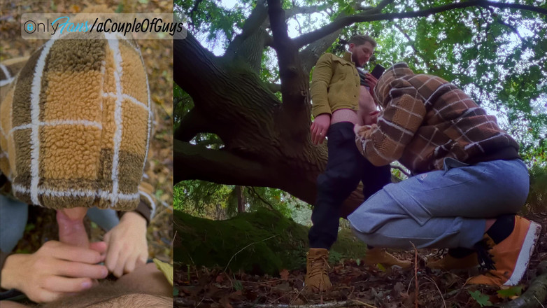 ACoupleOfGuys: Recebendo meu pau chupado na floresta