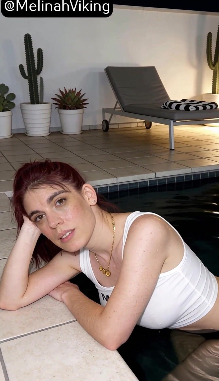 Melinah Viking: Pool Rest