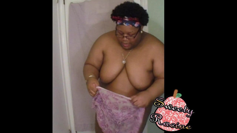 Sweety Racine: Angkutan celana dalam cewek super semok bagian 1