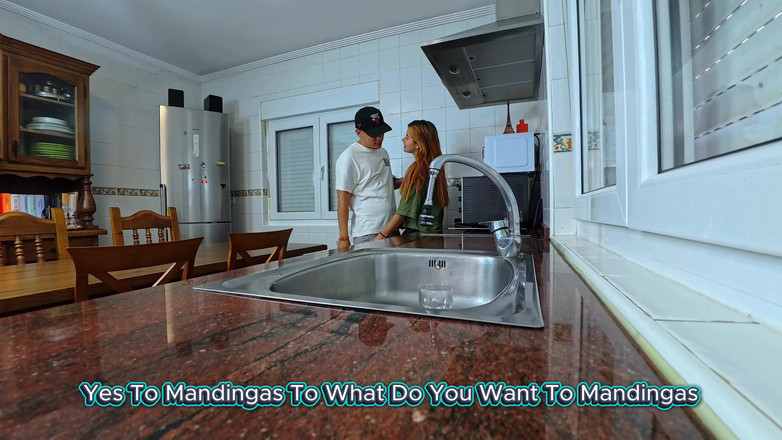 Labestiaylabella: 부엌에서 섹스하는 대가로 저녁 식사에 나를 초대하는 남친