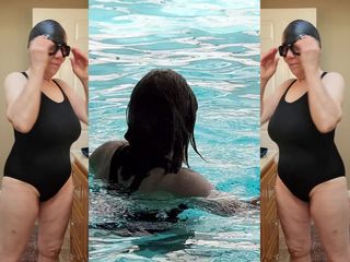 Marie Rocks, 60+ GILF: Plavání je sexy