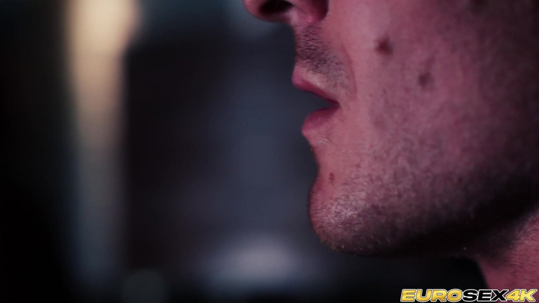 Porn Gutter: Holly, est-elle sexy !