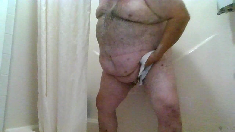 Gaydaddy2021: Відео в душі