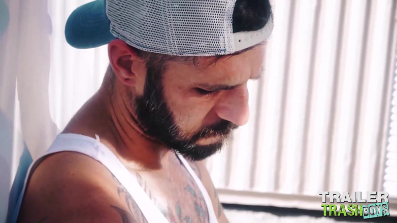 Trailer Trash Boys: TRAILERTRASHBOYS - Bryce Hart और romeo davis के साथ बिना कंडोम चुदाई