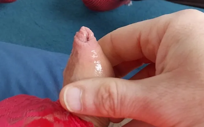 Cindy Belfast: Cindy's Tiny Clit Tease &amp; Cumshot