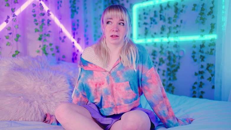 Jolie Lyon: Nymphomanin, stieftochter