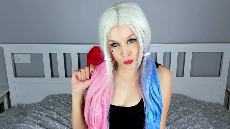Candystart Videos: Harley Quinn. Öpücük