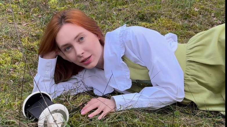 Loly Nebel Studio: Asmr Day di Dalam Hutan Dengan Saya