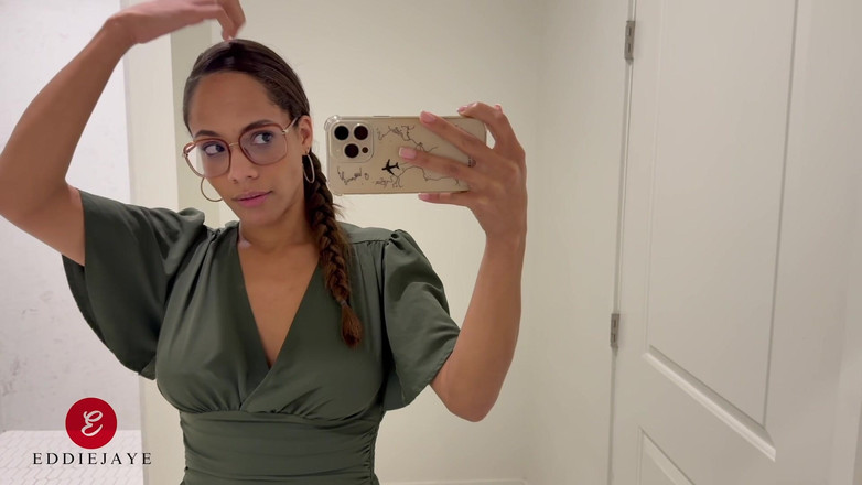 Eddie Jaye: 프랑스 모델과 샤워 섹스