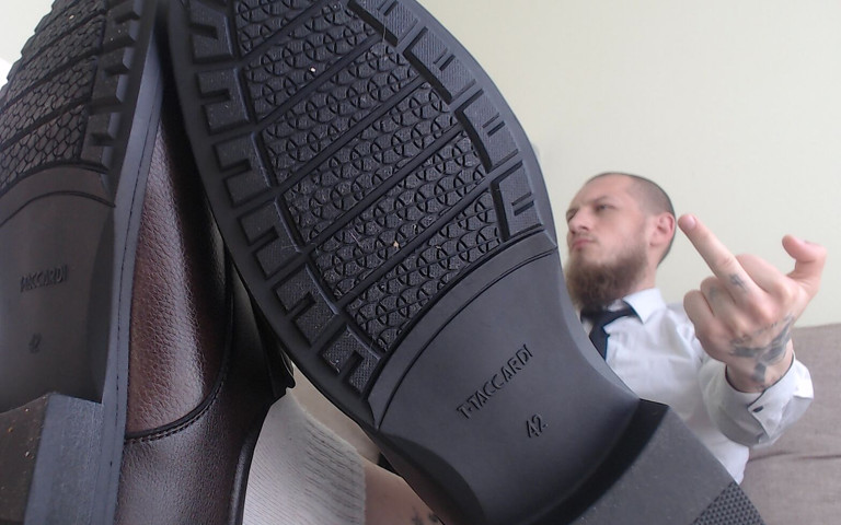 Straight Boss, Dominates with Feet, Verbal and Cum (Hunky time)