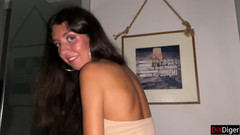 Dis Diger: Geiles mädchen willigte sex in einem nachtclub in der toilette...