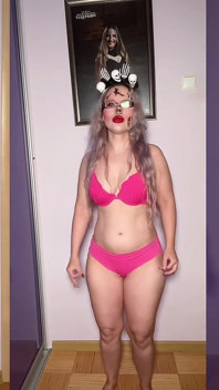 Sissy Lockdown - Sussurri e rovina del portafoglio in I miei occhiali clip di findom Goaldigger