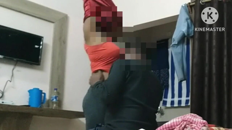 Priyanka Bhabi: Sexy Bengaalse Boudi geniet van huwelijksreis volledige video