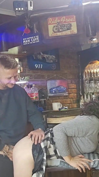Ich teile meine 19-jährige stieftochter meiner freunde