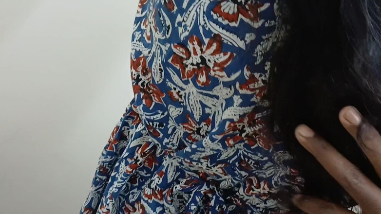 Apple Porn: 热辣的泰国女仆在酒店房间里给了最好的服务