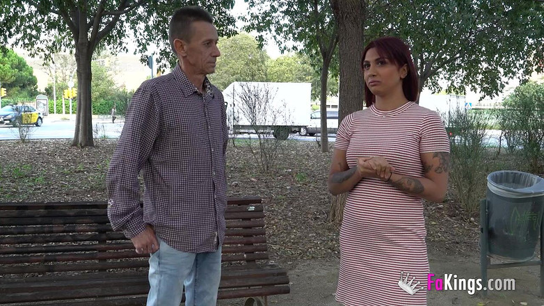 FAKings: Lei vuole sempre di più! Valeria si cima da sola...