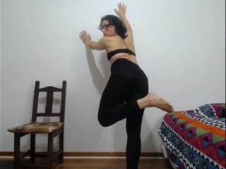 LaraWhiteSissy: Ostrzeżenie: Gorące. Musisz oglądać. Soczysta masturbacja maminsynek. Rajstopy. Crossdresser, Shemale,...