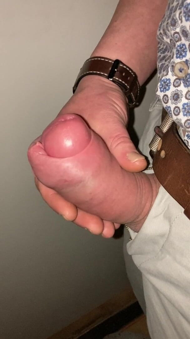 Foreskinguy: O pulă uriașă pompată masturbează prepuțul