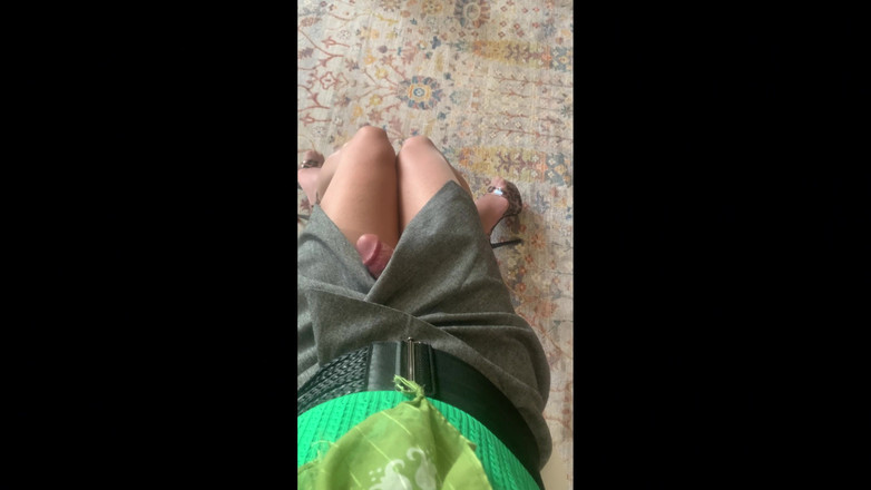 cd_aysemmm: Aku pergi ke wawancara kerja tanpa celana dalam