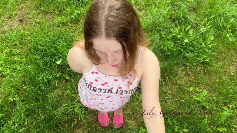 Lily, Goddess of Desire: POV: styvpappan ger mig en kuk för att få honom...