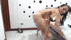 QuadsGoddess: Milf fisiculturista brinca com seu clitóris grande