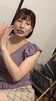 젖탱이를 빨아주는 거유녀
