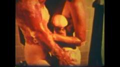 Vintage megastore: 욕조에서 네 성기를 만져.