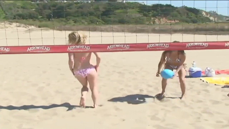 LesbianFantasies: Fofas gatas em orgia lésbica ação com brinquedos sexuais
