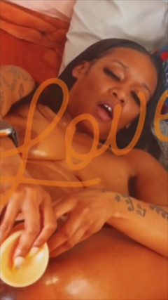 SexLoveRed: Plná afekt s rose play