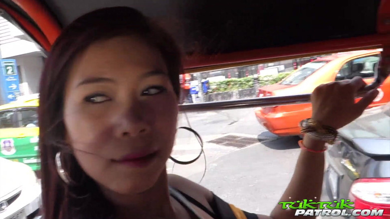 Trike Patrol - Tuk Tuk Patrol: หีหวานนิวซีแลนด์อร่อยชอบเย็ดกับคนแปลกหน้า