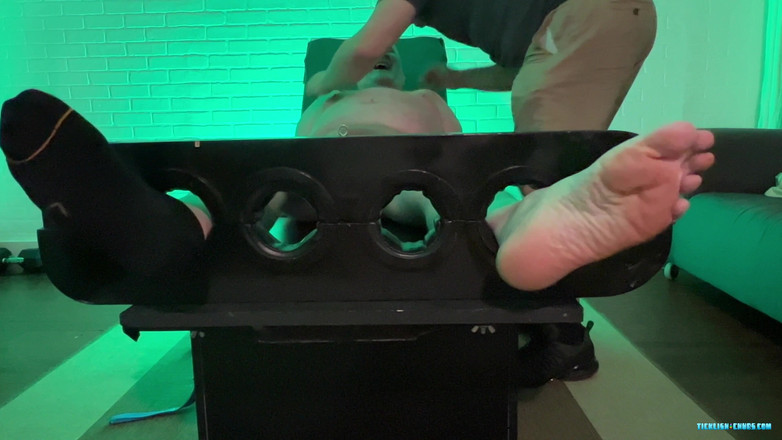 Ticklish Chubs: Ryan sprzedał Mattowi cytrynę