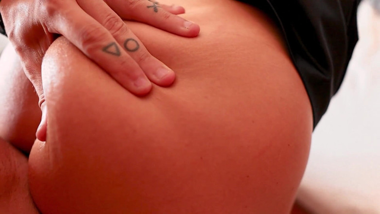 Chokobanana: Wanita tukang bersih-bersih lagi berantakan!