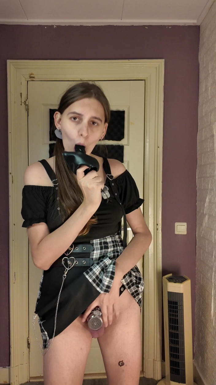 jessiesissyadventures: Im aesi dayniy chhoti bahin randi