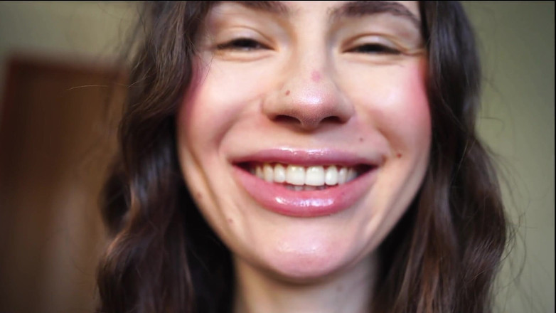 Rarible Diamond: Warstwy różowego lipglossu