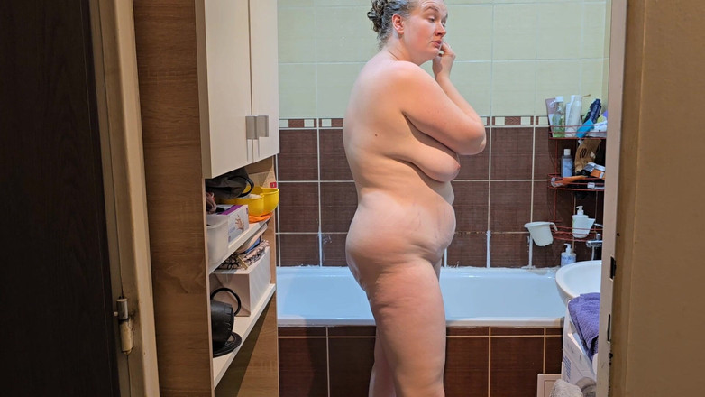 HNC Productions: Dușul împreună se transformă în sex incitant și se termină cu pizda soției...