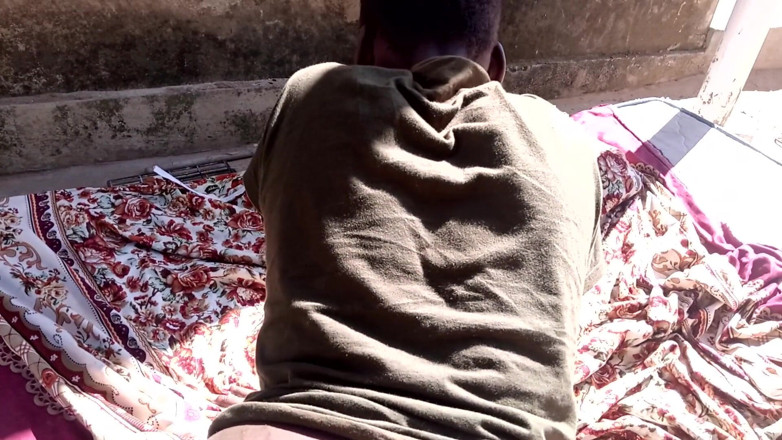 BMCs: 彼女は私のお尻を吸った、私は彼女を吸った、そして私は彼女のタイトなお尻を犯した