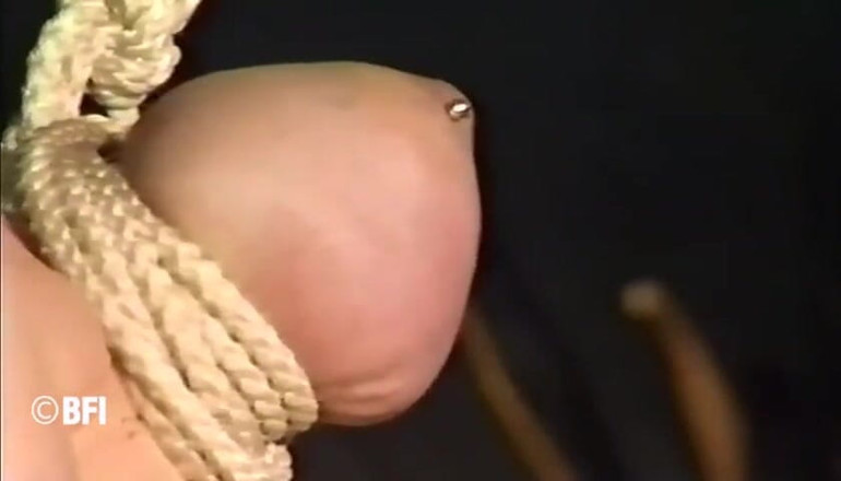 House of lords and mistresses in the spanking zone: Slavesex 014 - Si jalang boob bondage menghisap batang semasa disebat