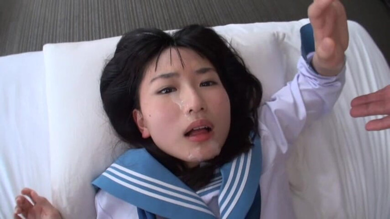 CherryBONBON: 교복을 입은 매혹적인 아름다움을 가진 미시 남자